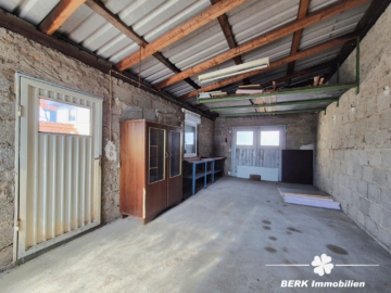 BERK Immobilien – top Wohnlage in Alzenau: Ein- bis Zweifamilienhaus mit Erweiterungspotential & Nebengebäuden - überdachte Garage (106235)