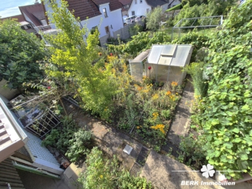 BERK Immobilien – top Wohnlage in Alzenau: Ein- bis Zweifamilienhaus mit Erweiterungspotential & Nebengebäuden - Garten (106239)