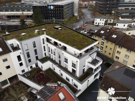 BERK Immobilien – Penthouse mit Weitblick und umlaufendem Balkon in Aschaffenburg - Luftaufnahme (129006)