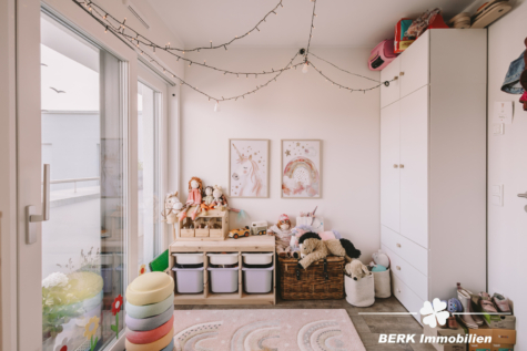 BERK Immobilien – Penthouse mit Weitblick und umlaufendem Balkon in Aschaffenburg - Office (128993)