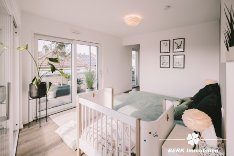 BERK Immobilien – Penthouse mit Weitblick und umlaufendem Balkon in Aschaffenburg - Schlafen (128988)